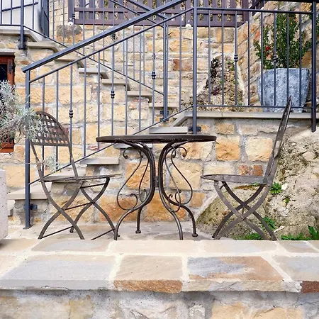 Eureka & Breakfast 4*