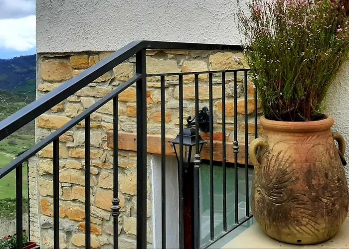 Eureka & Breakfast 4*