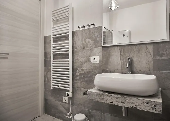 Eureka & Breakfast Guest house